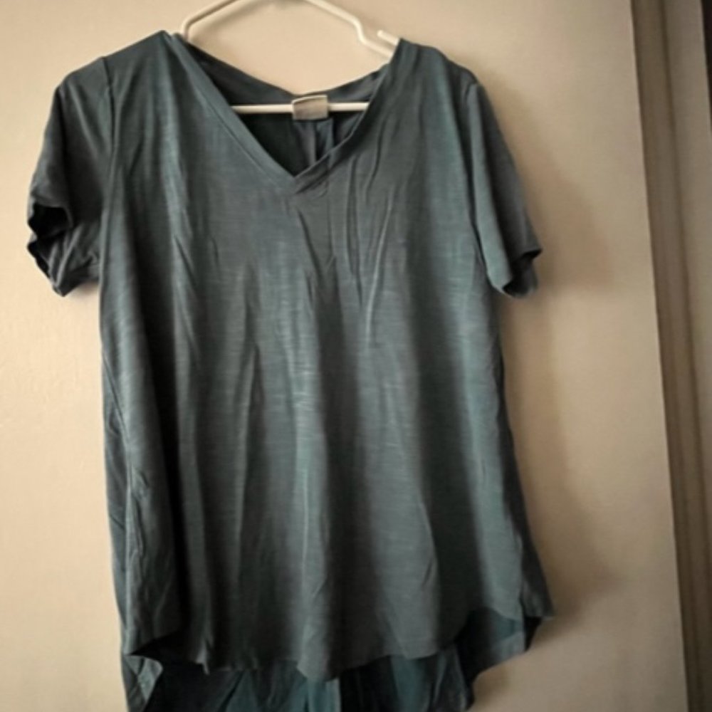 Mod Ref V-Neck T-Shirt